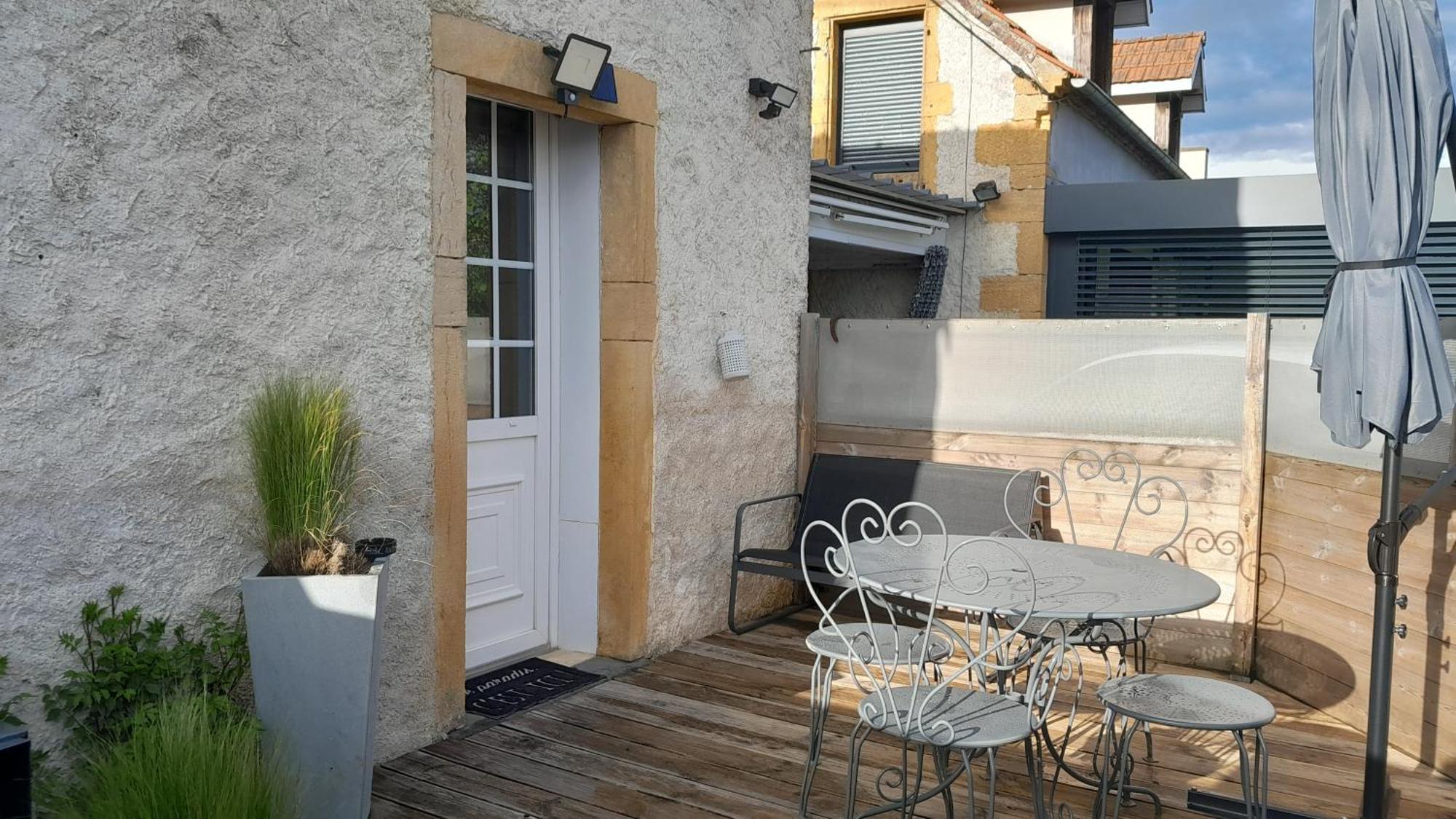 La Motte-Saint-Jean Petit Gite De Montassin מראה חיצוני תמונה